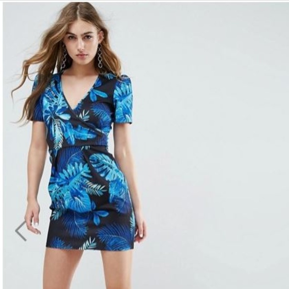 ASOS V Neck Mini Dress In Palm Print - Picture 3 of 4